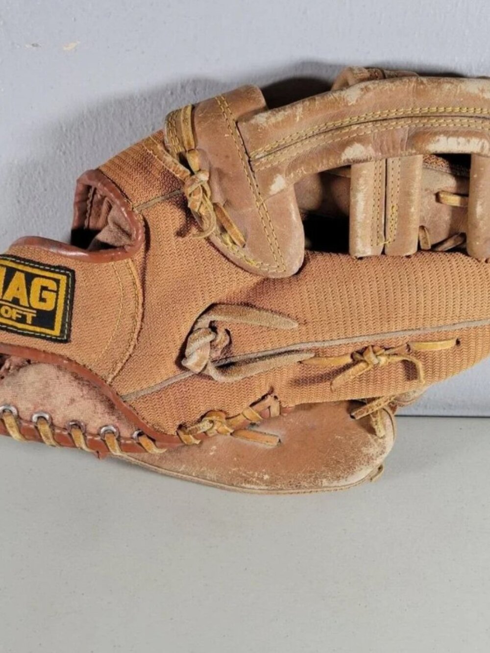 Mag Soft Baseball Glove MS-2497 Left Flex Action Rawhide Laced EZ Catch Pocket